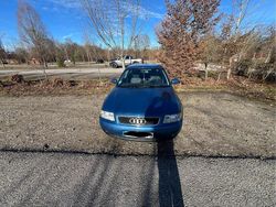Blau Gebraucht 2002 Audi A3 Kleinwagen | 800 € (Fairer Preis)