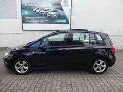 Deep black perleffekt Gebraucht 2014 VW Golf Sportsvan Van / Kleinbus | 8.950 € (Teuer)