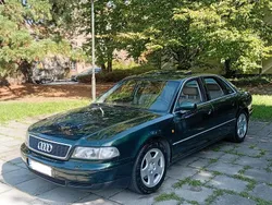 Grün Gebraucht 1999 Audi A8 Limousine | 2.600 € (Superpreis)