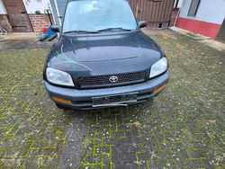 Schwarz Gebraucht 1997 Toyota RAV4 SUV | 3.000 € (Superpreis)
