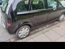 Schwarz Gebraucht 2006 Opel Meriva Van / Kleinbus | 800 € (Fairer Preis)