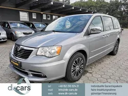 Silber Gebraucht 2015 Lancia Voyager S Van / Kleinbus | 18.950 € (Etwas zu teuer)