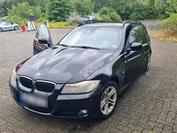 Schwarz Gebraucht 2009 BMW 318 Kombi | 4.150 € (Fairer Preis)