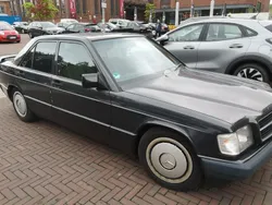 Schwarz Gebraucht 1990 Mercedes 190 Limousine | 5.900 €