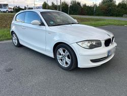 Weiß Gebraucht 2007 BMW 118 Coupé Coupé | 2.700 € (Fairer Preis)