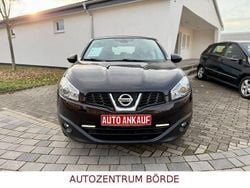 Violett Gebraucht 2012 Nissan Qashqai Acenta SUV | 8.950 € (Etwas zu teuer)
