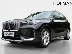 Schwarz Neu 2025 BMW iX1 Luxury Line SUV | 52.620 € (Teuer)