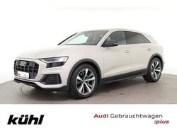 Vikunjabeige metallic Gebraucht 2022 Audi Q8 S-Line SUV | 63.980 € (Guter Preis)