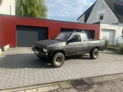 Schwarz Gebraucht 1987 Nissan King | 4.999 €
