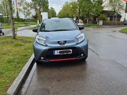 Grau Gebraucht 2023 Toyota Aygo Kleinwagen | 19.700 € (Etwas zu teuer)