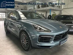 Blau Gebraucht 2018 Porsche Cayenne SUV | 57.899 € (Teuer)