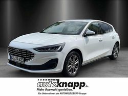 Frozen white Gebraucht 2022 Ford Focus Titanium Limousine | 18.990 € (Fairer Preis)