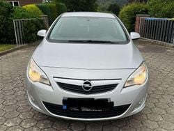 Silber Gebraucht 2011 Opel Astra Selection Limousine | 3.600 € (Guter Preis)