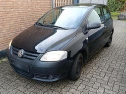 Schwarz Gebraucht 2011 VW Fox Kleinwagen | 2.150 € (Fairer Preis)