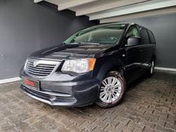 Schwarz Gebraucht 2014 Lancia Voyager Van / Kleinbus | 11.990 € (Fairer Preis)