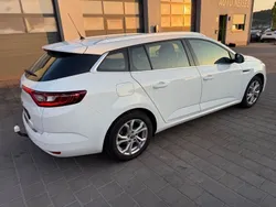 Weiß Gebraucht 2020 Renault Mégane IV Business Limousine | 9.400 € (Fairer Preis)