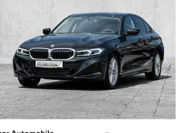 Schwarz Gebraucht 2024 BMW 320 Comfort Edition Limousine | 38.890 € (Guter Preis)