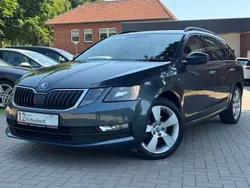 Grau Gebraucht 2018 Skoda Octavia Clever Kombi | 13.500 € (Fairer Preis)