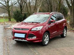 Rot Gebraucht 2016 Ford Kuga Titanium SUV | 9.990 € (Guter Preis)