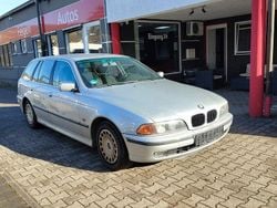 Grau Gebraucht 1999 BMW 523 Kombi | 1.650 € (Superpreis)