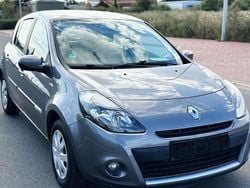 Grau cassiopee Gebraucht 2012 Renault Clio III Kleinwagen | 4.000 € (Fairer Preis)