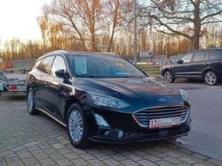 Obsidianschwarz metallic Gebraucht 2020 Ford Focus Titanium Kombi | 10.990 € (Guter Preis)