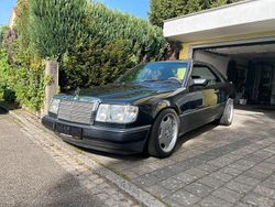 Schwarz Gebraucht 1991 Mercedes E300 Coupé | 7.999 €