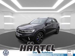 Deep black perleffekt, pearl effect Gebraucht 2024 VW T-Roc Style SUV | 36.400 € (Fairer Preis)