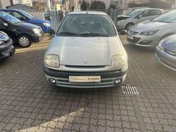 Silber Gebraucht 2000 Renault Clio II Basis Kleinwagen | 1.399 € (Guter Preis)