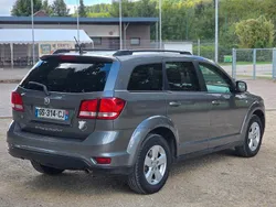 Grau Gebraucht 2012 Fiat Freemont Urban SUV | 5.800 € (Fairer Preis)