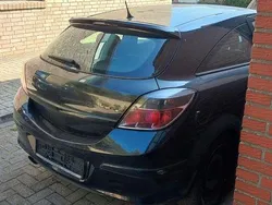 Schwarz Gebraucht 2005 Opel Astra GTC Coupé | 500 € (Superpreis)