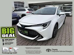 Schneeweiss Gebraucht 2023 Toyota Corolla Team Limousine | 23.290 € (Guter Preis)