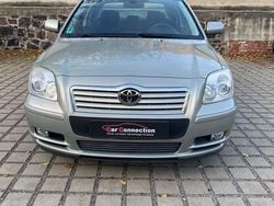 Grau Gebraucht 2004 Toyota Avensis Sol Limousine | 2.499 € (Fairer Preis)