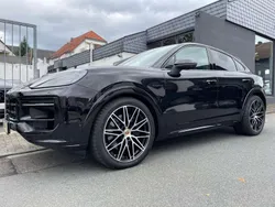 Chromitschwarzmetallic Neu 2024 Porsche Cayenne SUV | 136.990 € (Superpreis)