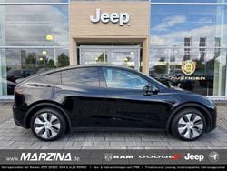 Solid black Gebraucht 2024 Tesla Model Y SUV | 41.890 € (Fairer Preis)