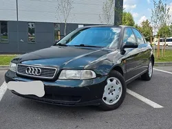 Grün Gebraucht 1997 Audi A4 Limousine | 4.150 € (Teuer)