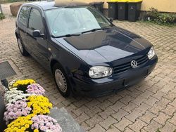 Blau Gebraucht 2003 VW Golf IV Coupé | 1.100 € (Fairer Preis)