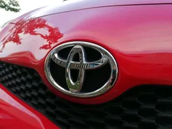 Rot Gebraucht 2009 Toyota Yaris Kleinwagen | 4.800 € (Etwas zu teuer)