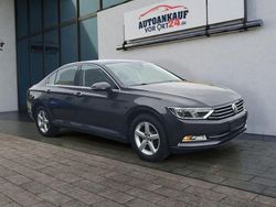 Grau Gebraucht 2018 VW Passat Comfortline Limousine | 16.380 € (Guter Preis)