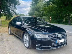 Schwarz Gebraucht 2015 Audi S8 Ambiente Limousine | 38.950 € (Fairer Preis)