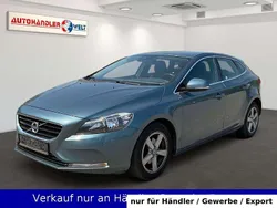 Blau Gebraucht 2014 Volvo V40 Momentum Kombi | 6.999 € (Guter Preis)