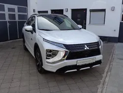 Weiß Gebraucht 2021 Mitsubishi Eclipse Cross Top SUV | 22.790 € (Fairer Preis)