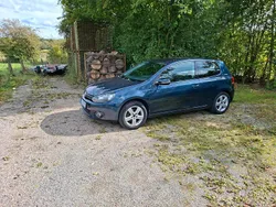 Blau Gebraucht 2010 VW Golf VI Limousine | 5.150 €