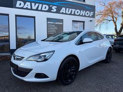 Weiß Gebraucht 2015 Opel Astra GTC Design Edition Coupé | 8.800 € (Etwas zu teuer)