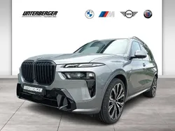 Grau Neu 2025 BMW X7 M Sport SUV | 109.690 € (Superpreis)