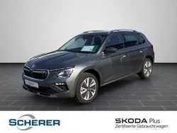 Graphitegrau metallic Gebraucht 2024 Skoda Kamiq Selection SUV | 25.400 € (Teuer)