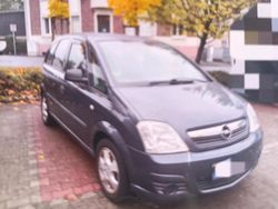 Grau Gebraucht 2006 Opel Meriva Van / Kleinbus | 1.299 € (Guter Preis)