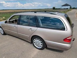 Gold Gebraucht 2001 Mercedes E320 Kombi | 7.150 €