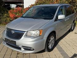 Silber Gebraucht 2011 Lancia Voyager Gold Van / Kleinbus | 3.390 € (Guter Preis)