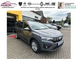 Grau Gebraucht 2024 Dacia Jogger Expression Van / Kleinbus | 18.990 € (Fairer Preis)